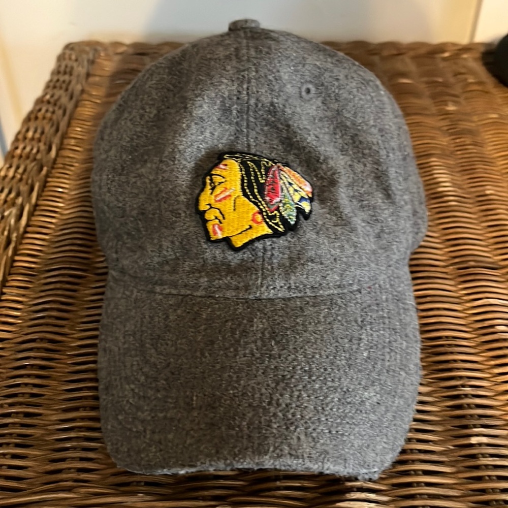 Chicago Blackhawks NHL vintage fitted hat from Mitchell’s & Ness size medium 🏒